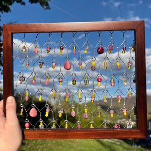 Strawberry Lemonade Chicken Wire Suncatcher